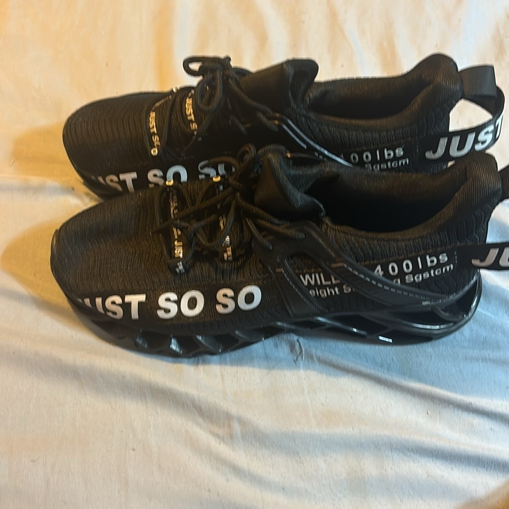 Shoe - Picture 2 of 3